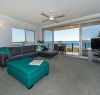 Sundeck Unit 7 - Shoal Bay - Yamba Accommodation