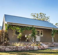 Johanna NEW MODERN HOUSE - Yamba Accommodation