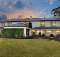 Luxury Bungalow - Yamba Accommodation