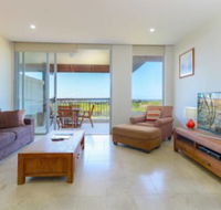Santai Retreat Luxury One Bedroom - Yamba Accommodation