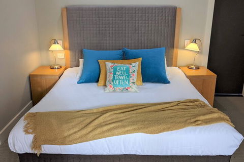 Jewel In The Crowne - Yamba Accommodation 7