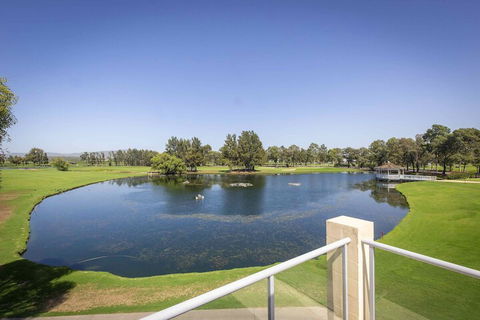 Villa On The Green - Yamba Accommodation 6