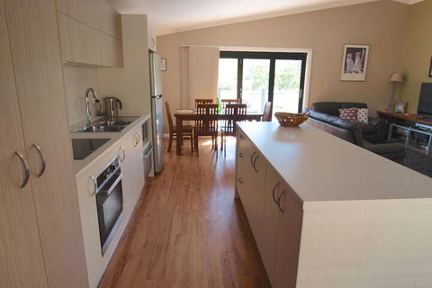 Mad On The Buckland - Yamba Accommodation 3
