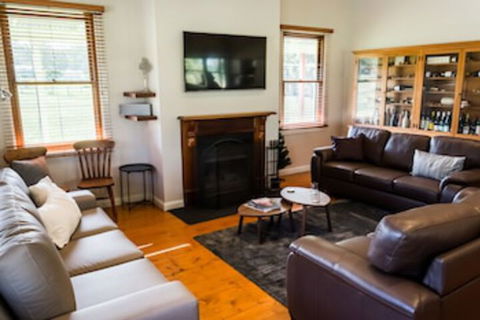 Bernstein Estate - Yamba Accommodation 0