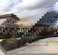 Linden Hall - Yamba Accommodation