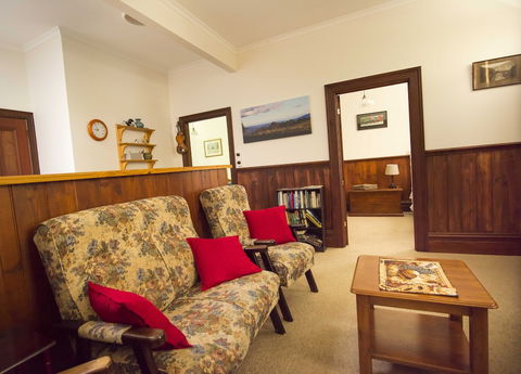 Creek Cottage - Yamba Accommodation 5