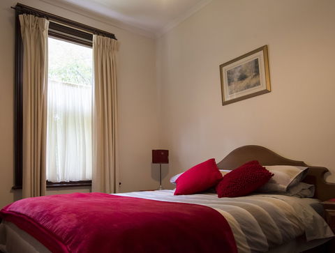Creek Cottage - Yamba Accommodation 4