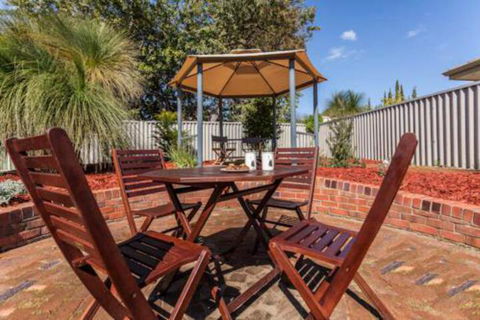Attadale Excutive Villa - Yamba Accommodation 6