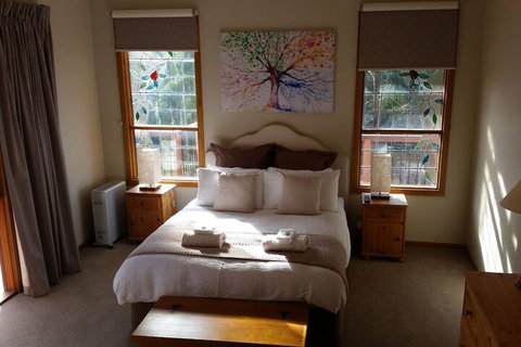 Day Dream Cottage - Yamba Accommodation 6