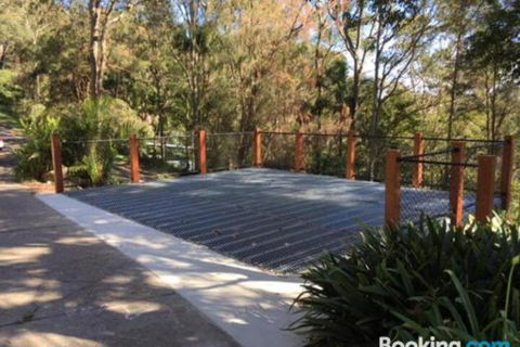 Avalon Tree House - Yamba Accommodation 4