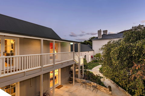Prospect House Private Hotel - Yamba Accommodation 0