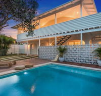 Castaway on Tallows - Yamba Accommodation
