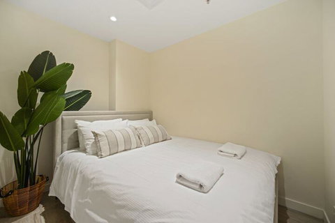 Walking To Darling Harbour Town Hall QVBICC - Yamba Accommodation 5
