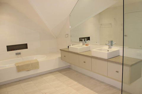 Ama Worimi - Yamba Accommodation 7