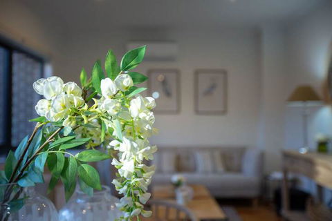 AUJOY 4 Bed Townhouse Burwood 2 - Yamba Accommodation 7