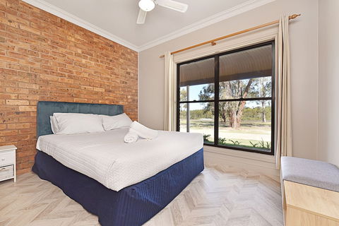 Ironstone Estate - Yamba Accommodation 3