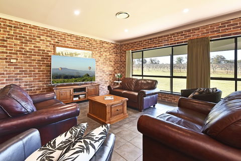 Ironstone Estate - Yamba Accommodation 6
