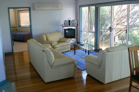 Sandy Point Beach Escape - Yamba Accommodation 5
