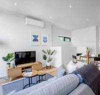 89 Fancy Doncaster Home - Yamba Accommodation