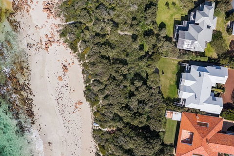 Beachfront House - Yamba Accommodation 4