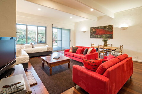 Beachfront House - Yamba Accommodation 7