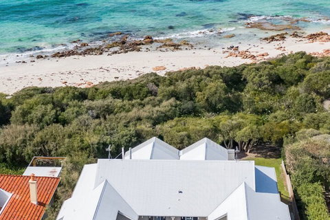 Beachfront House - Yamba Accommodation 6