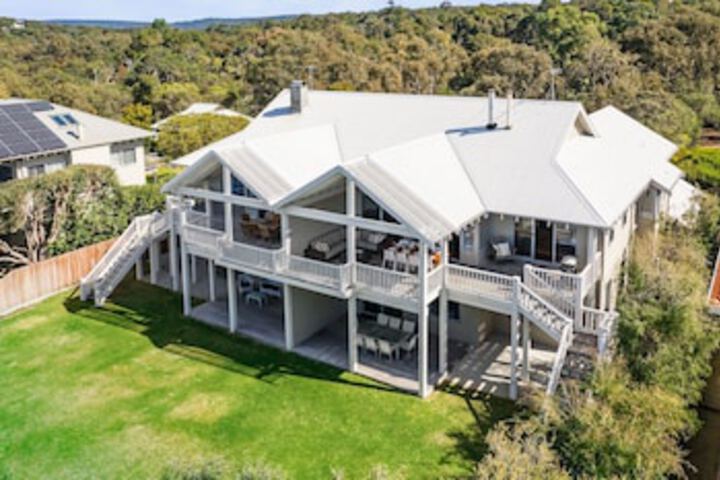 Eagle Bay WA Yamba Accommodation