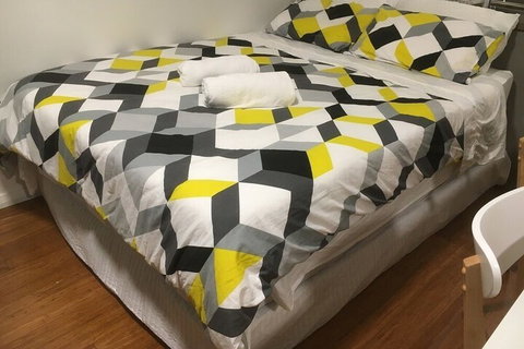 CBD Apartment In Perfect Location - Yamba Accommodation 5