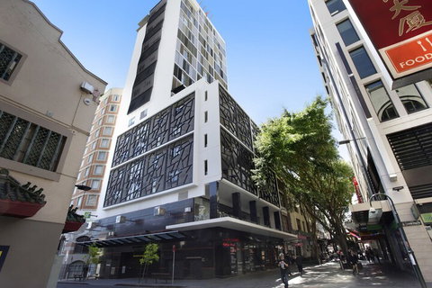 CBD Apartment In Perfect Location - Yamba Accommodation 1