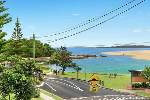 Oceanview - Yamba Accommodation 5