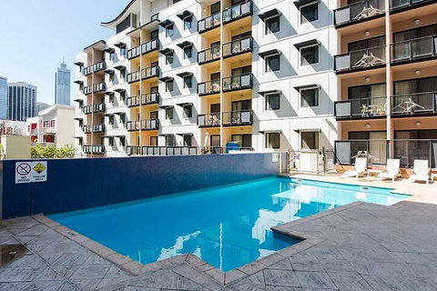 Two Bedroom Apt Next To Perth CBD With Parking. - Yamba Accommodation 6
