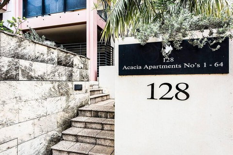 Two Bedroom Apt Next To Perth CBD With Parking. - Yamba Accommodation 2
