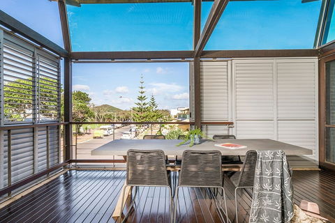 Your Luxury Escape - On The Bay 2 - Yamba Accommodation 0