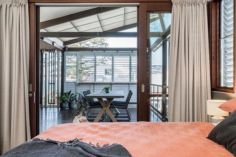 Your Luxury Escape - On The Bay 2 - Yamba Accommodation 4