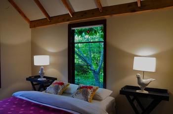 Acorn & Chestnut Hepburn Springs - Yamba Accommodation 3