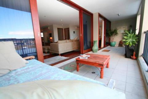 2 / 21 25 Fletcher Street Casablanca At Bogarts - Yamba Accommodation 3