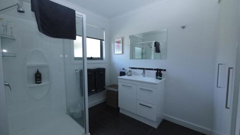 Stylish Holiday Unit - Yamba Accommodation 2