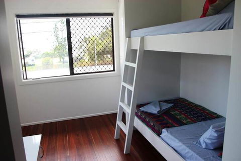 Yeppoon Beachhouse - Hostel - Yamba Accommodation 6