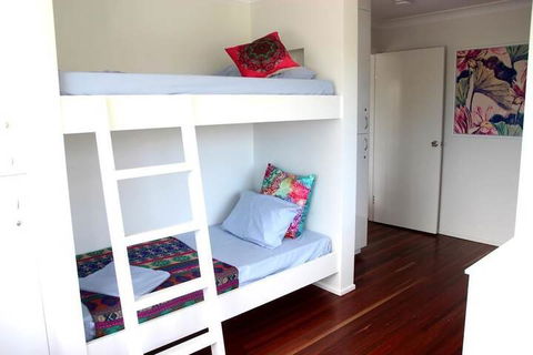Yeppoon Beachhouse - Hostel - Yamba Accommodation 7