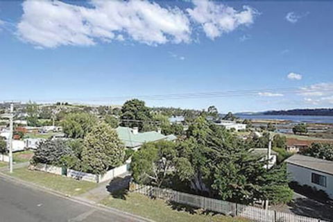 Triabunna Cabin And Caravan Park - Yamba Accommodation 0