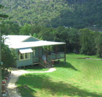 Singletons Retreat - Yamba Accommodation