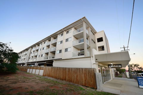 Oaks Moranbah Suites - Yamba Accommodation 4