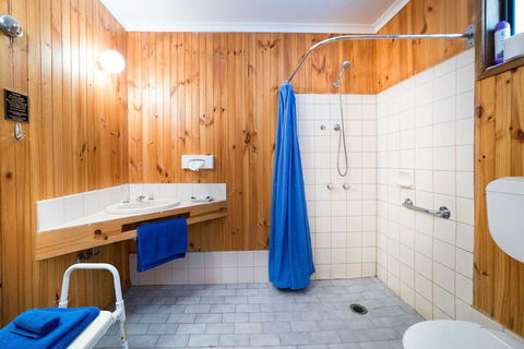 Kookaburra Motor Lodge - Yamba Accommodation 4