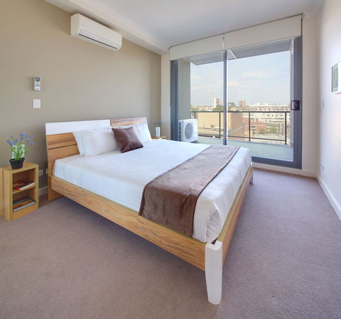 Zara Tower Hotel - Yamba Accommodation 4