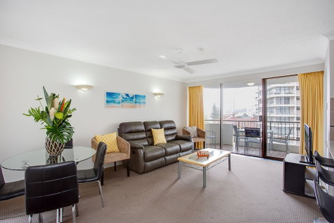 Pacific Resort Broadbeach - Yamba Accommodation 5