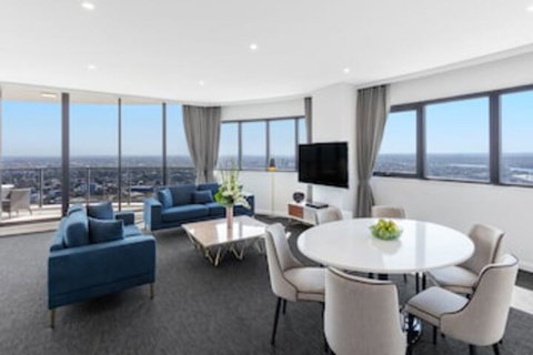 Meriton Suites Kent Street, Sydney - Yamba Accommodation 0