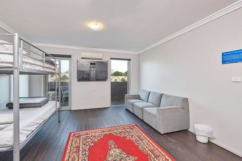 Nomads Byron Bay Hostel - Yamba Accommodation 7