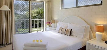 Main Beach Apartments - Yamba Accommodation 2