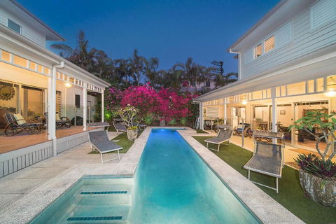 Aaman & Cinta Luxury Villas - Yamba Accommodation 2
