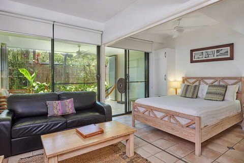 Julians Apartments - Yamba Accommodation 4